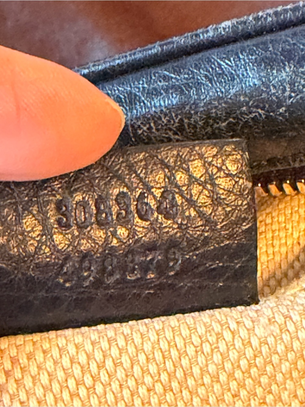Authentic Gucci Blue leather Soho Disco Crossbody Bag, dust bag - Picture 9 of 12